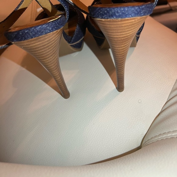 Size 7B BCBG denim plate form stiletto heels - Picture 3 of 10